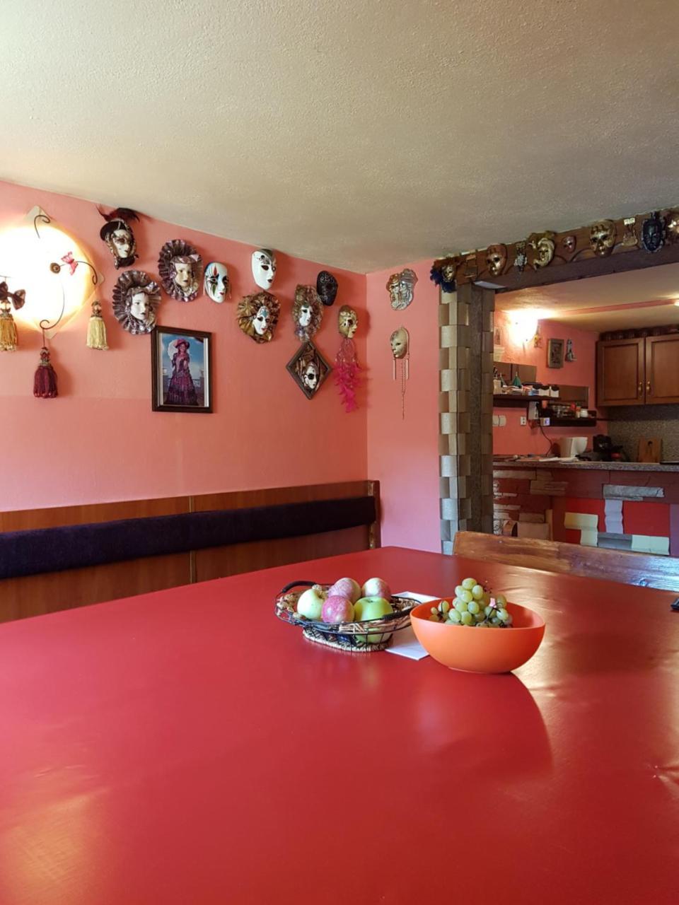 Света Анна Strelcha Bagian luar foto